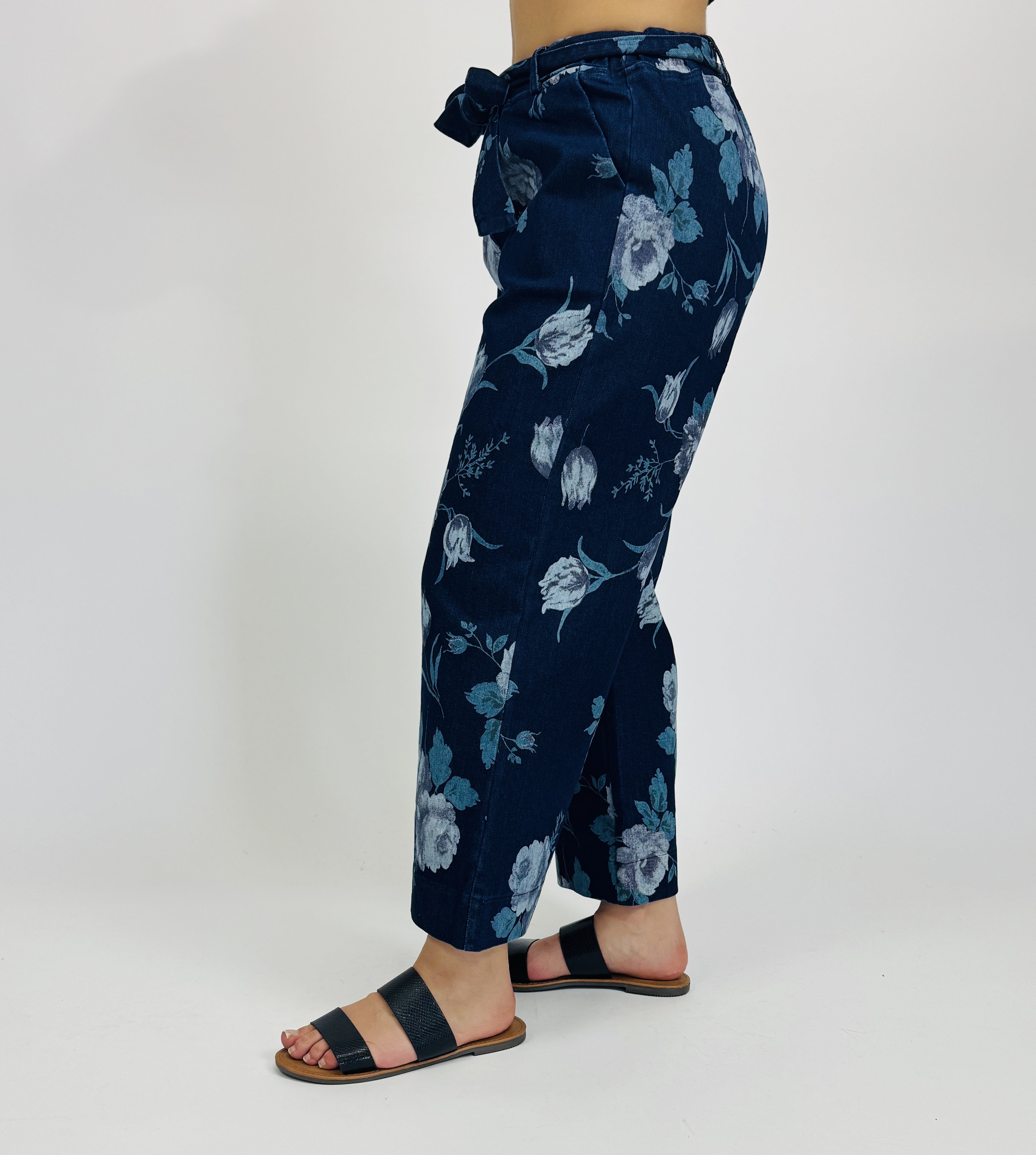 DENIM FLORAL PANT