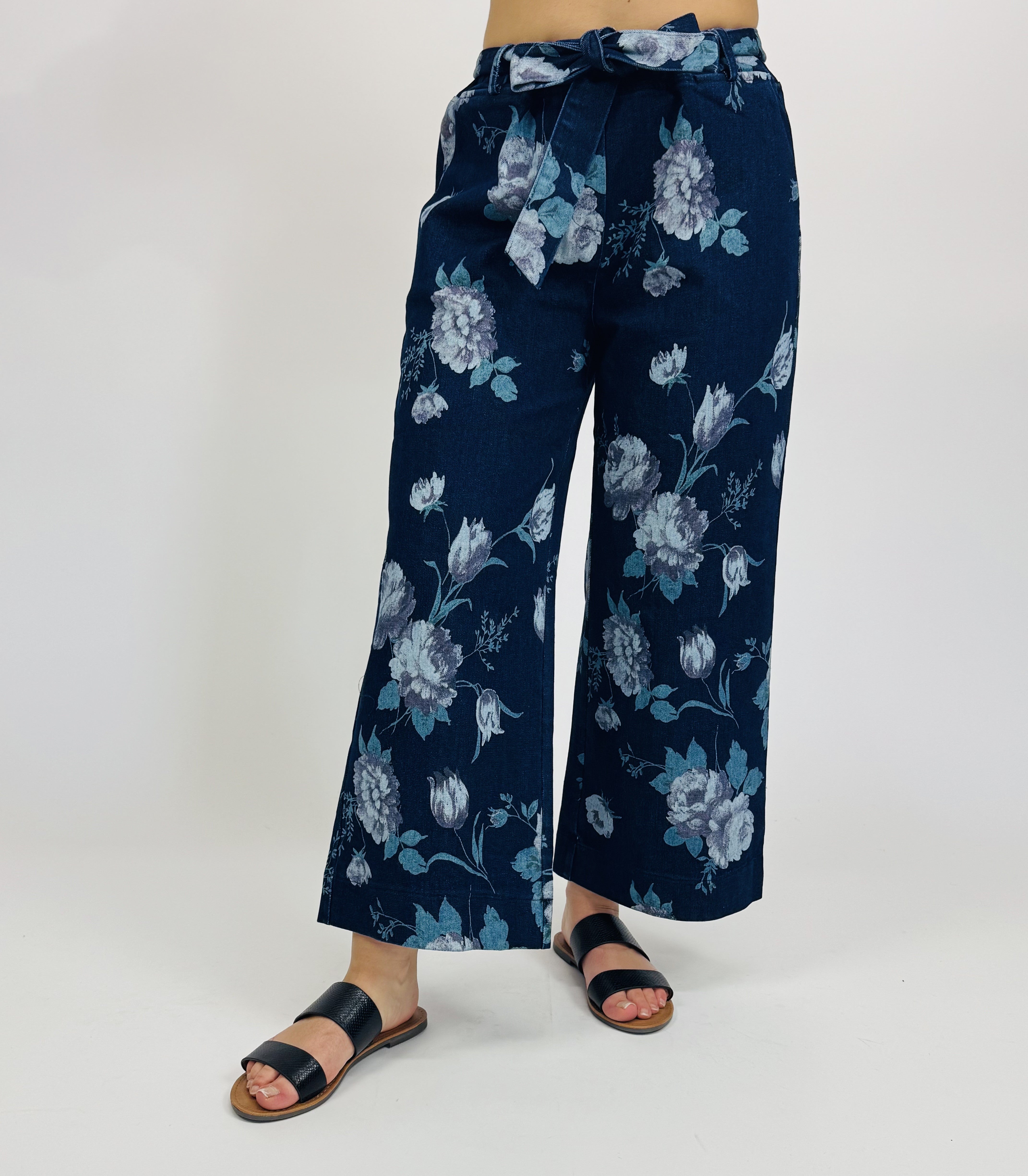 DENIM FLORAL PANT