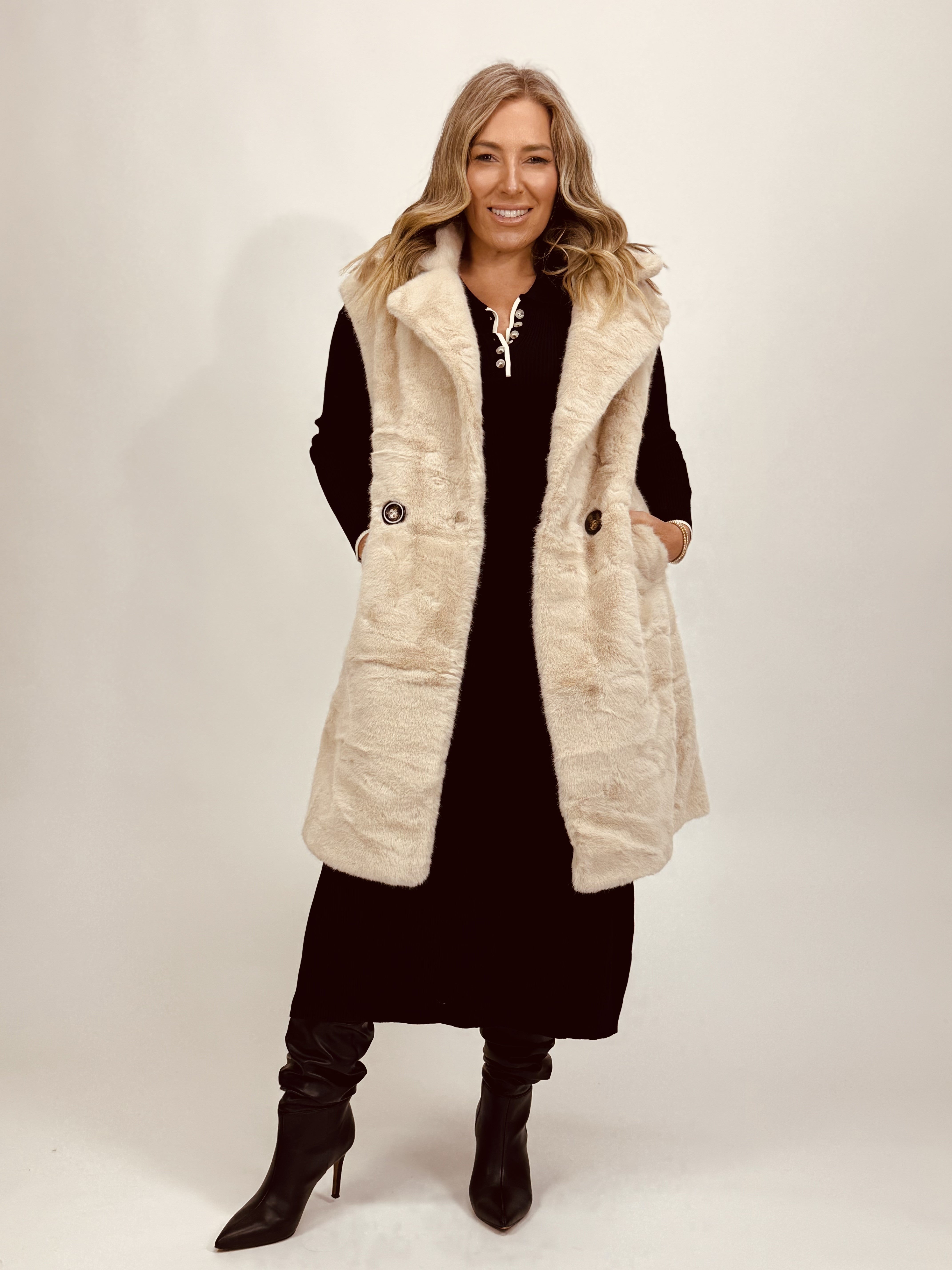 FAUX FUR LONG VEST