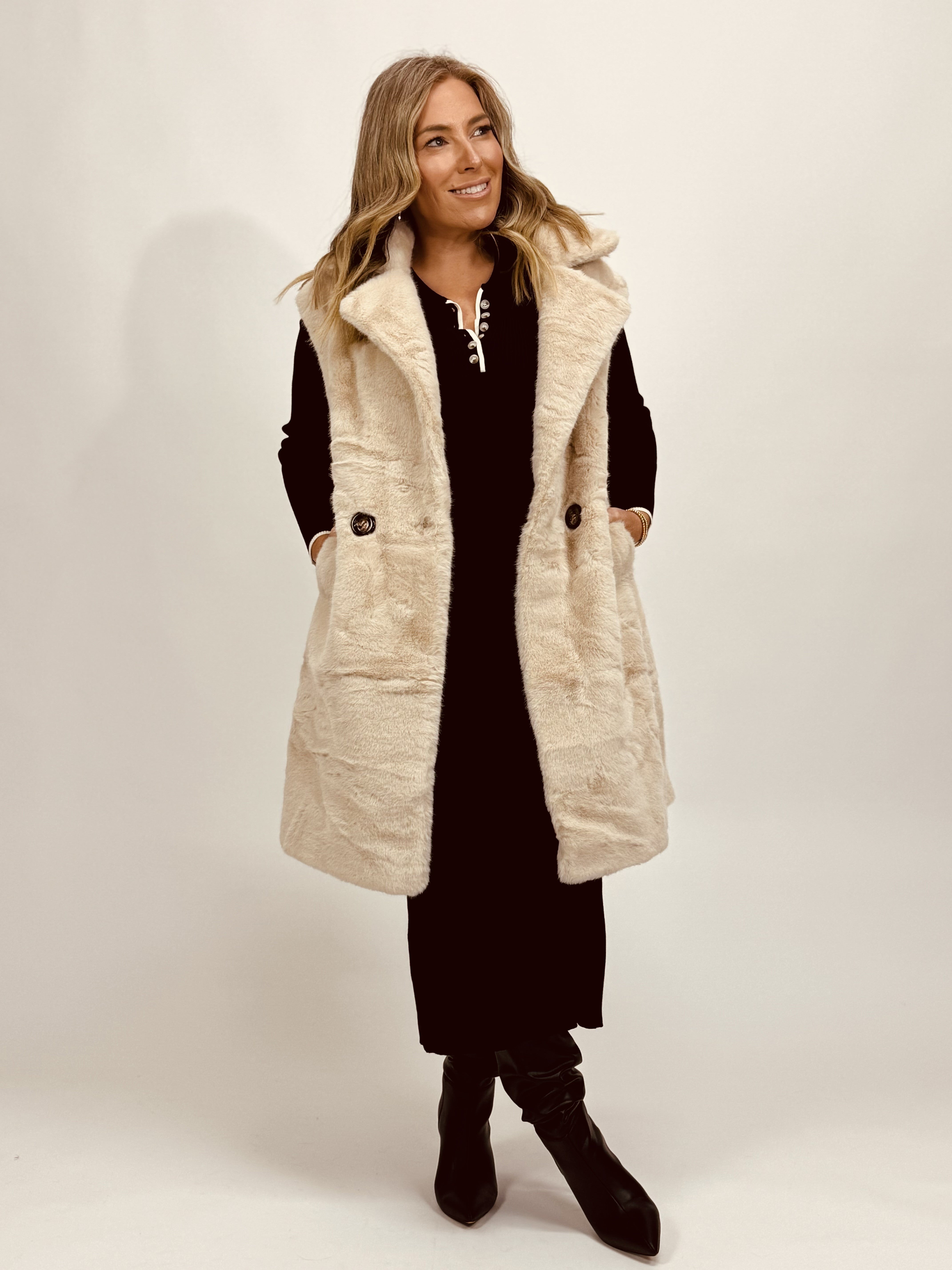 FAUX FUR LONG VEST