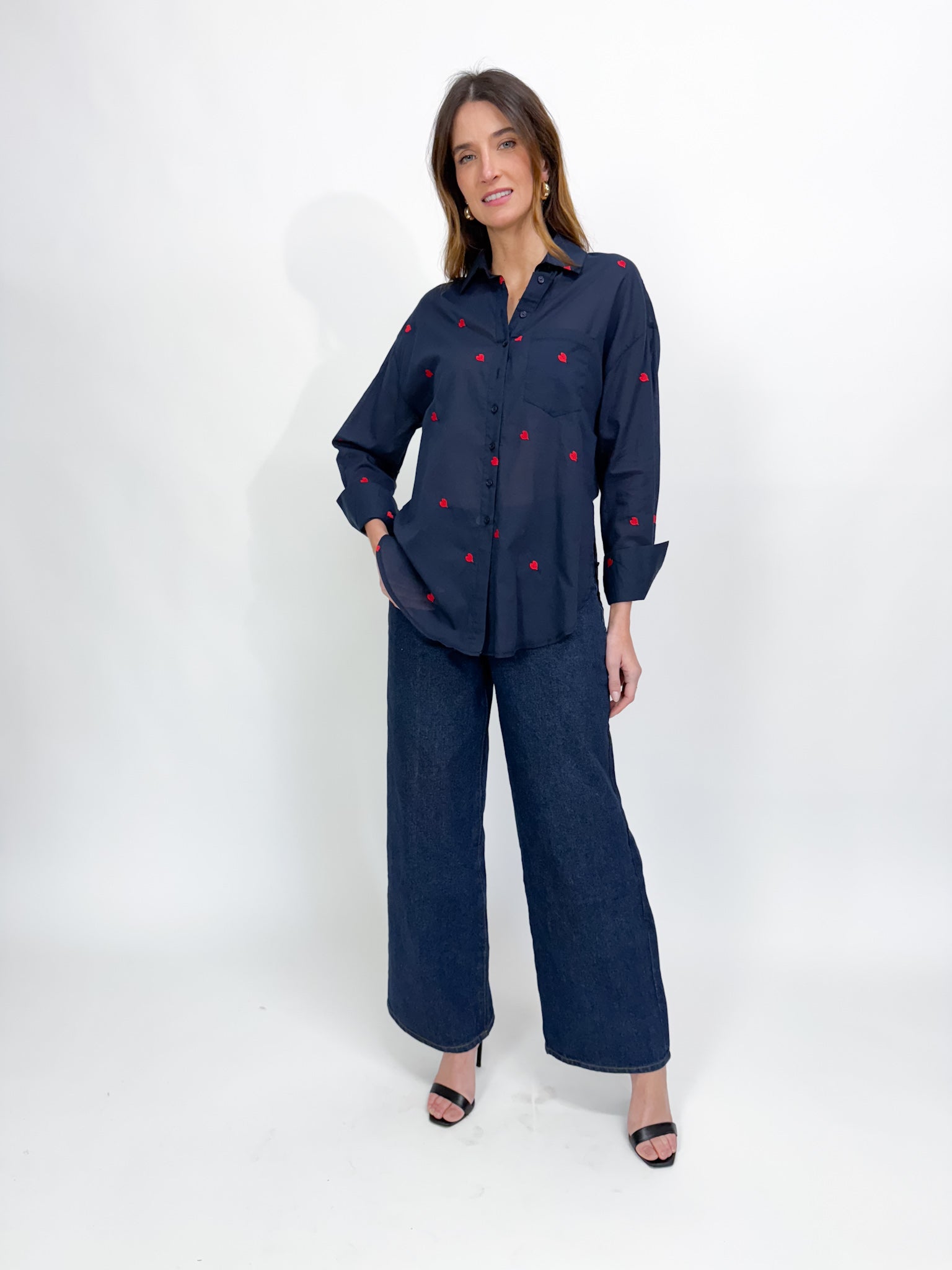 HEART MOTIF SHIRT - NAVY