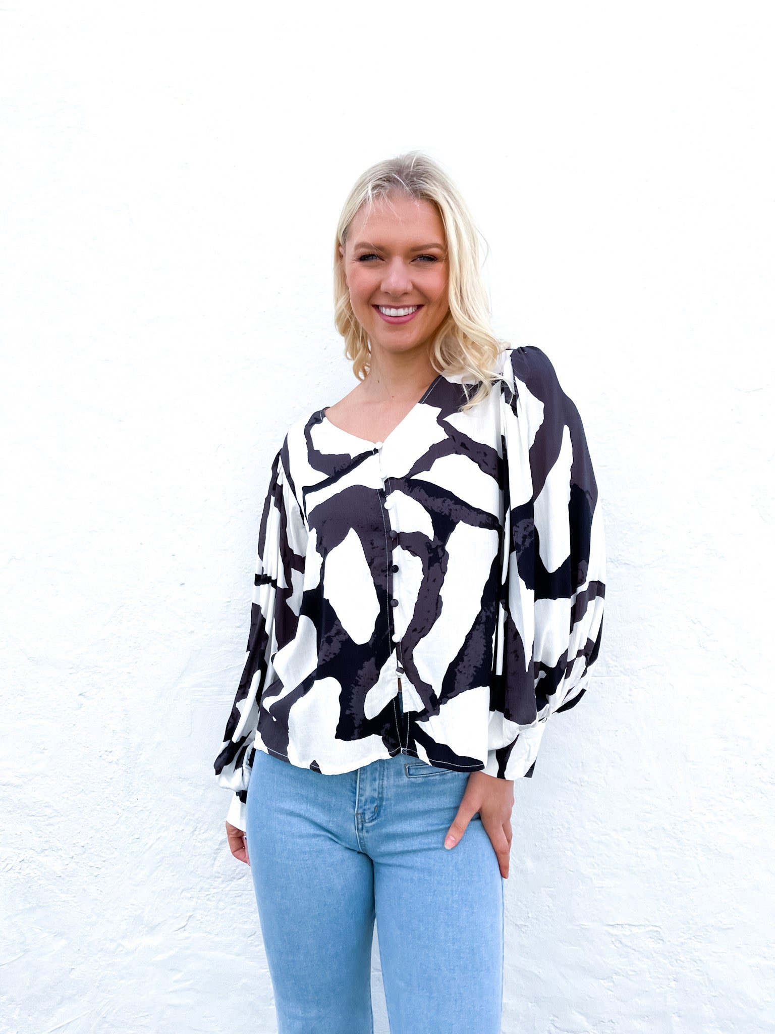 JUNE MONOCHROME BLOUSE