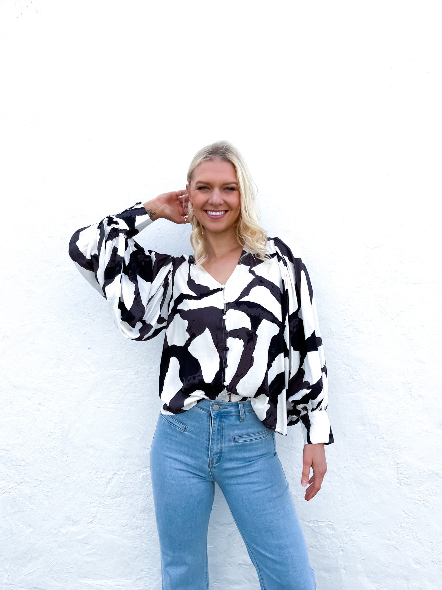 JUNE MONOCHROME BLOUSE