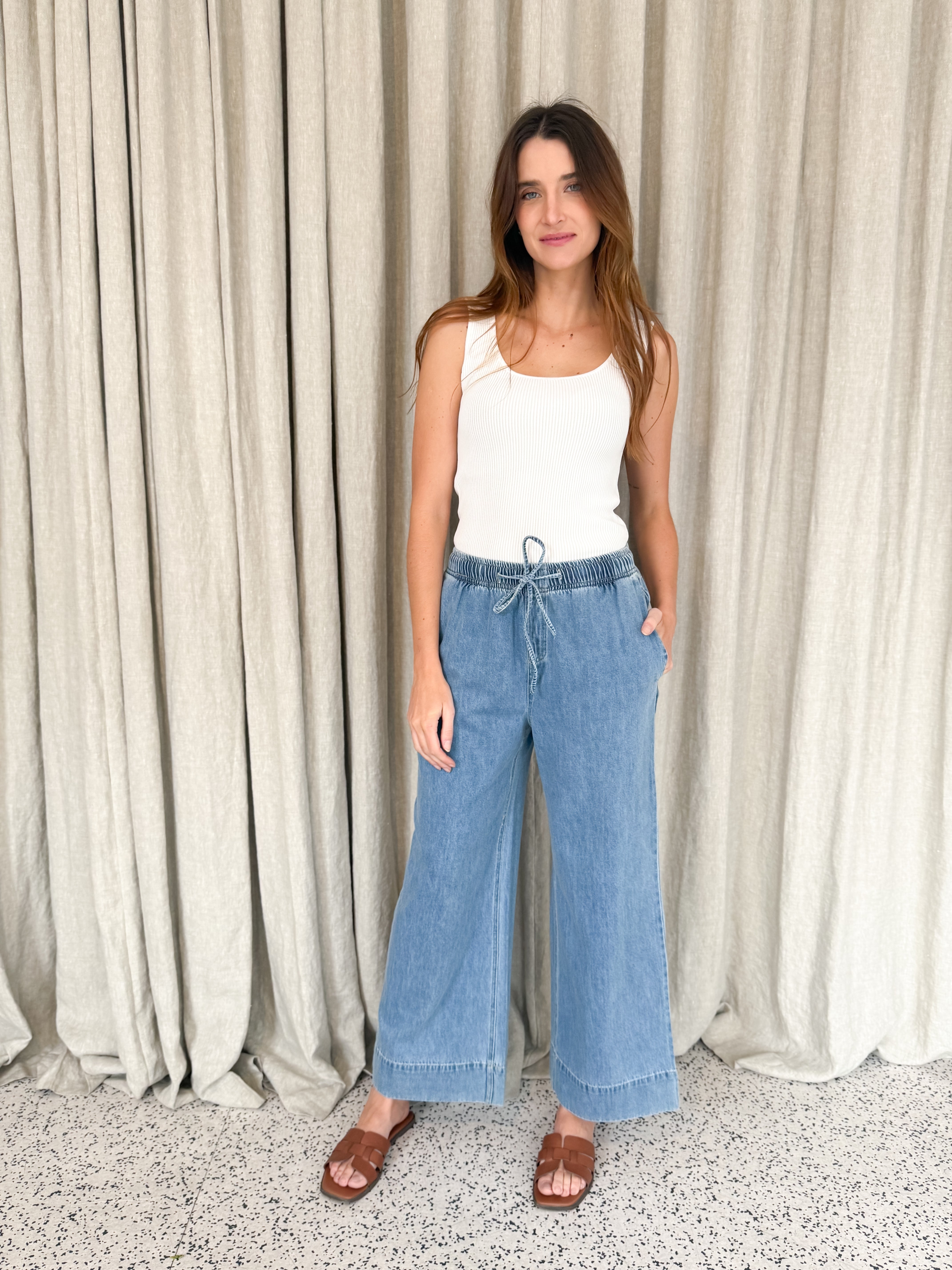 RELAXED DENIM WIDE LEG JEANS