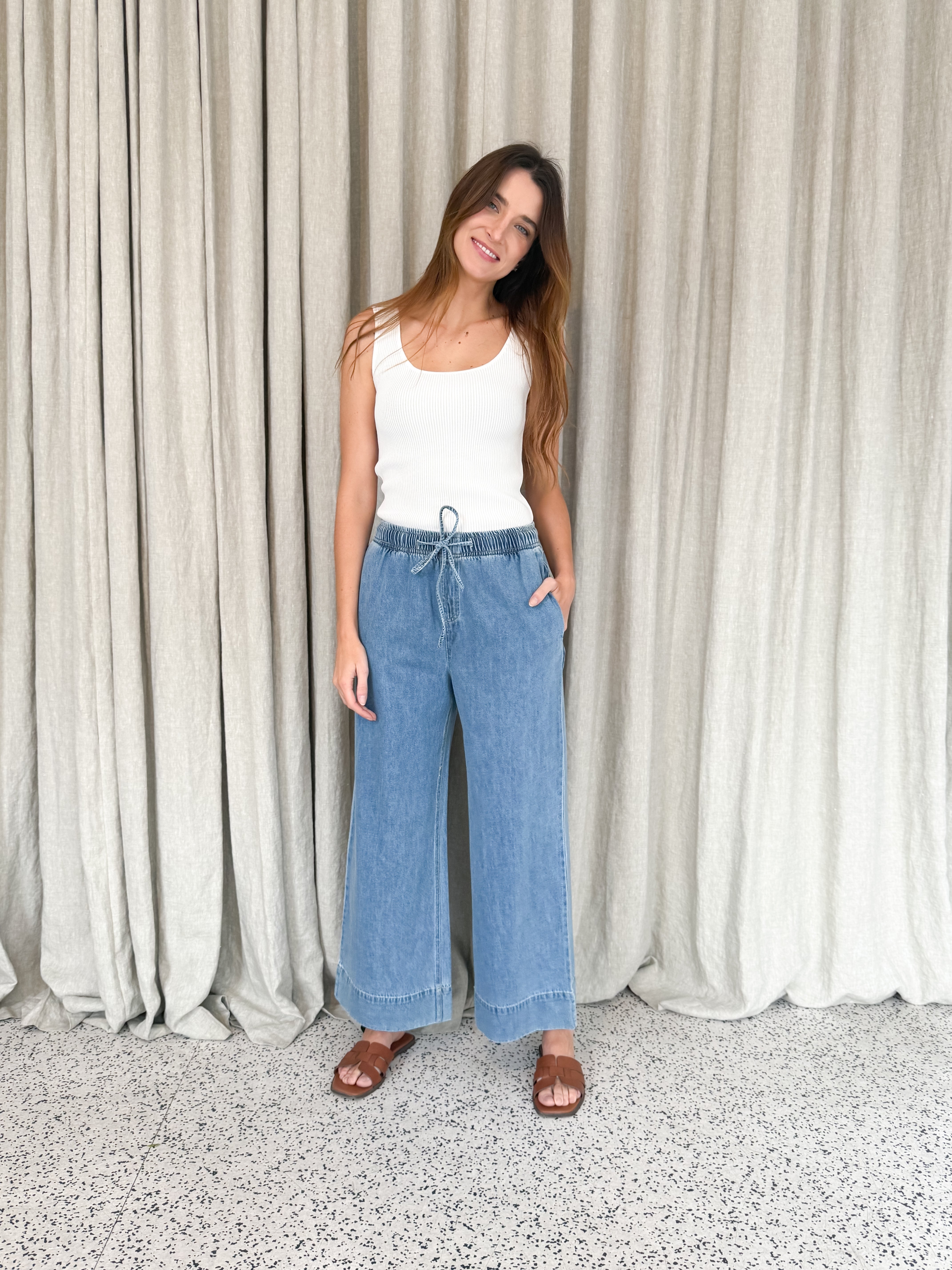 RELAXED DENIM WIDE LEG JEANS