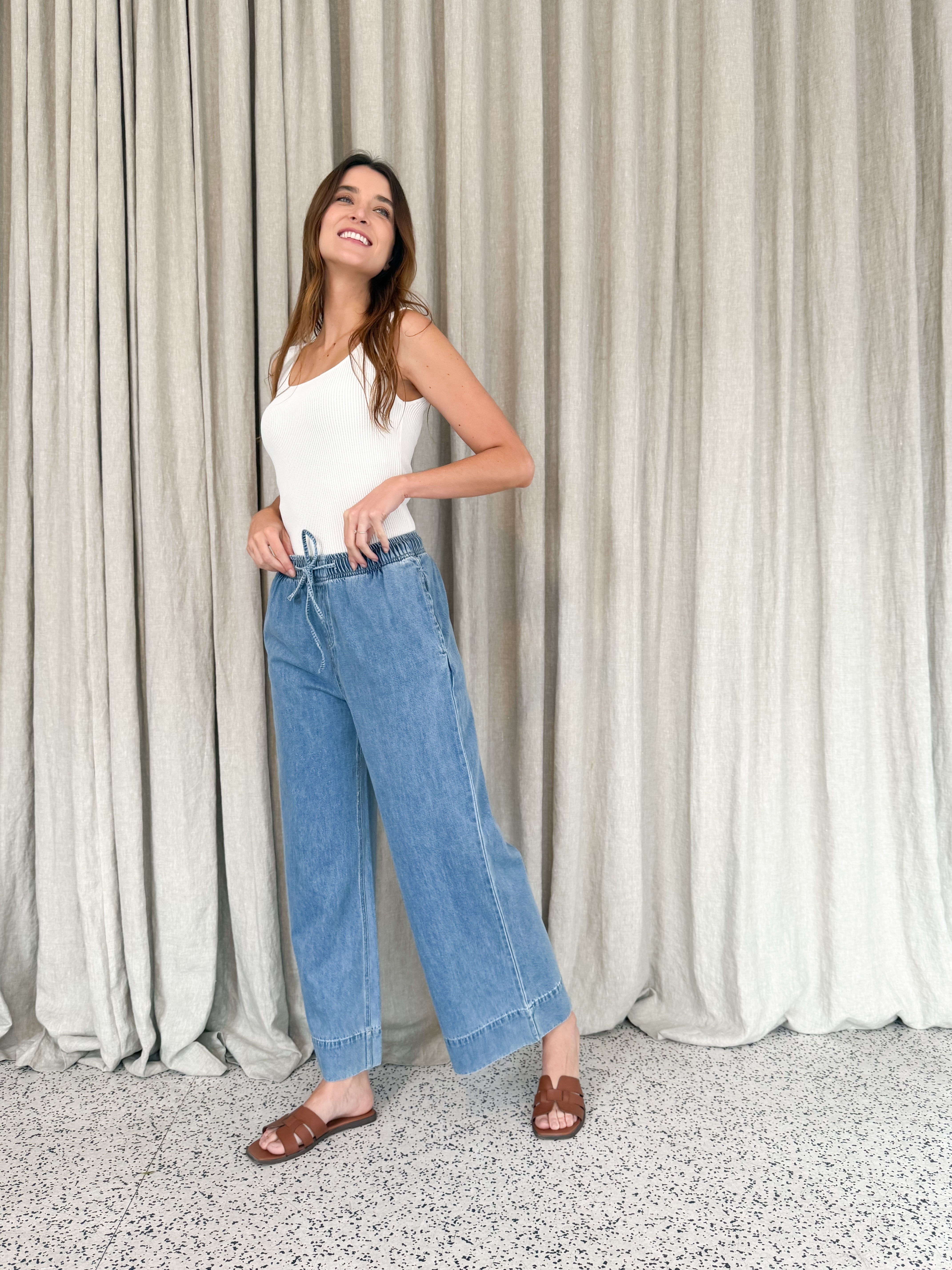 RELAXED DENIM WIDE LEG JEANS