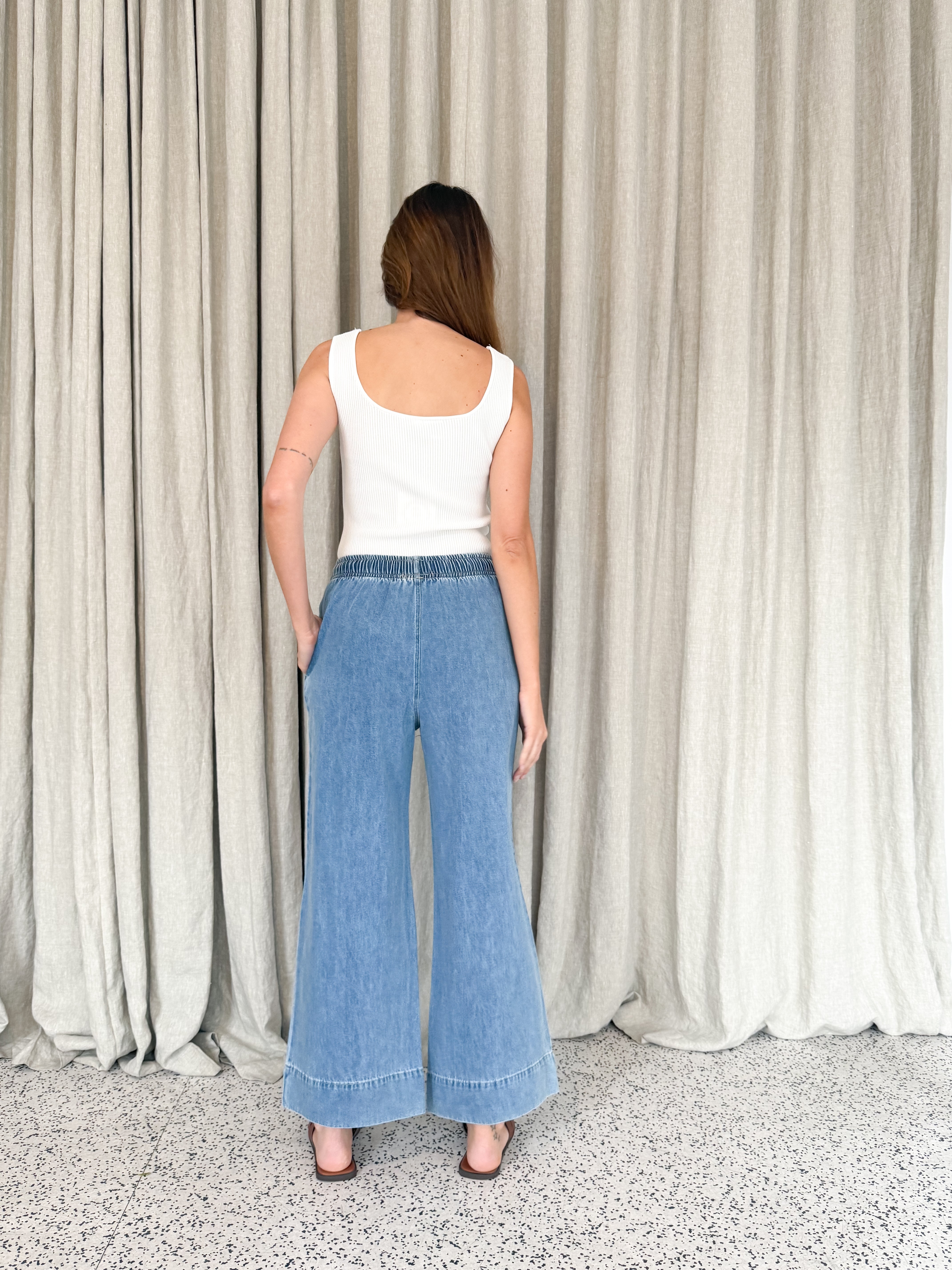 RELAXED DENIM WIDE LEG JEANS
