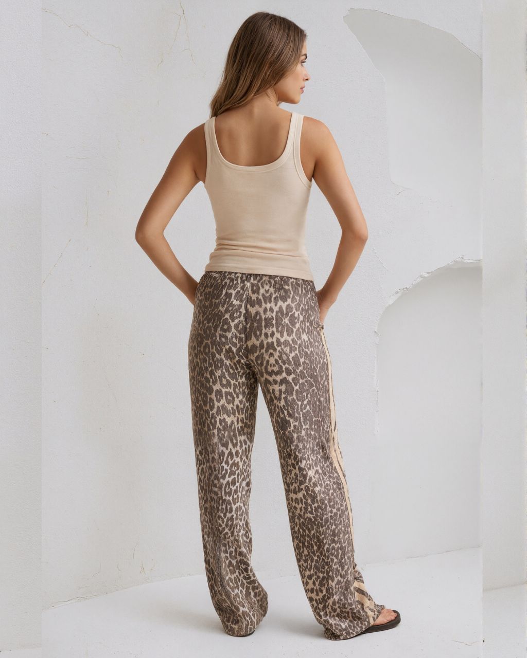 ANIMAL PRINT DENIM RELAXED PANT