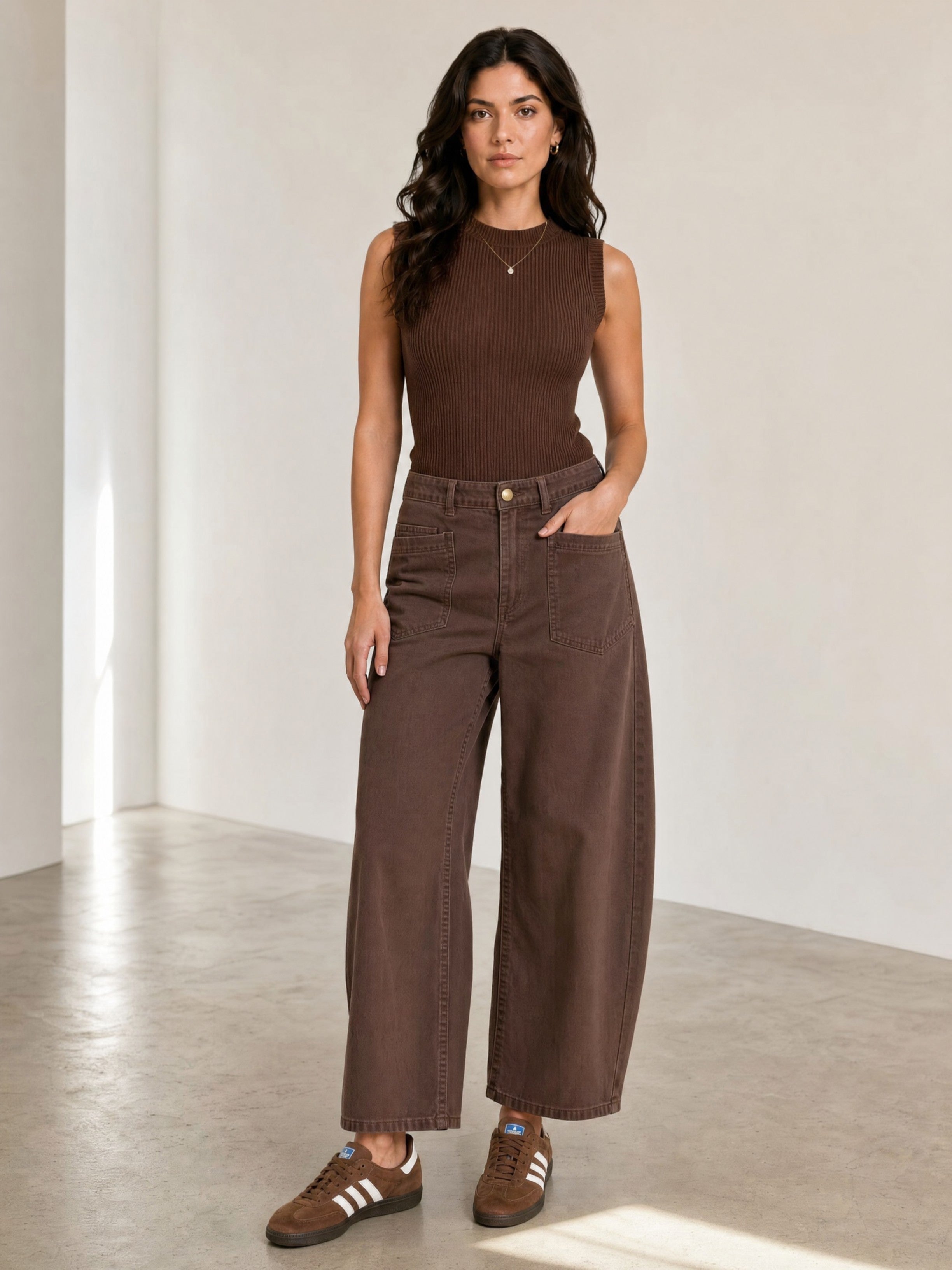 MID RISE CHOCOLATE BARREL JEANS