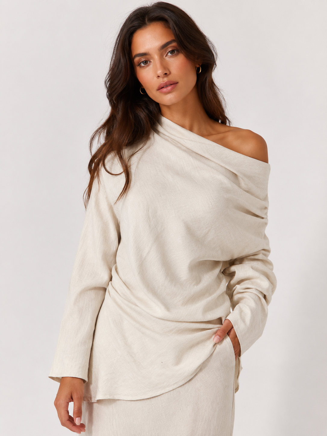 ELEGANCE DRAPE NECK TOP