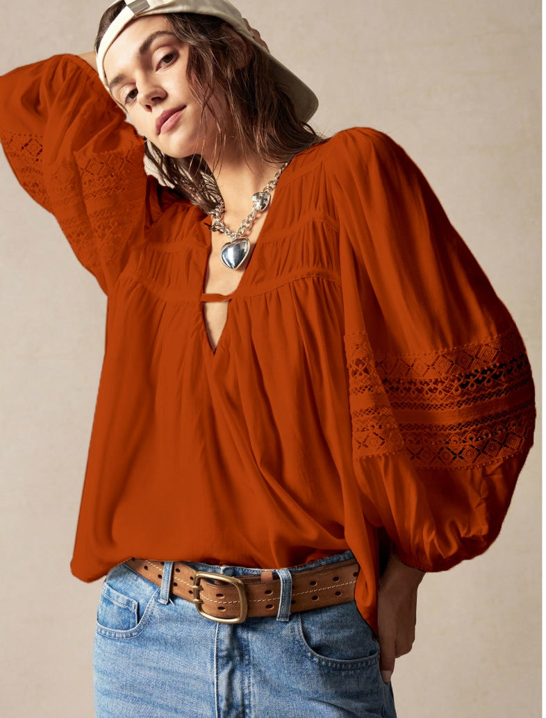 LACE DETAILED BLOUSE