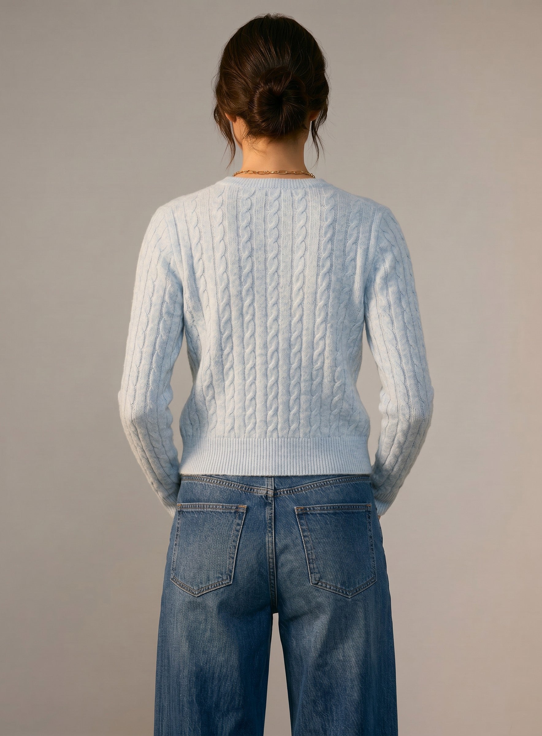 STAR BUTTON CARDIGAN