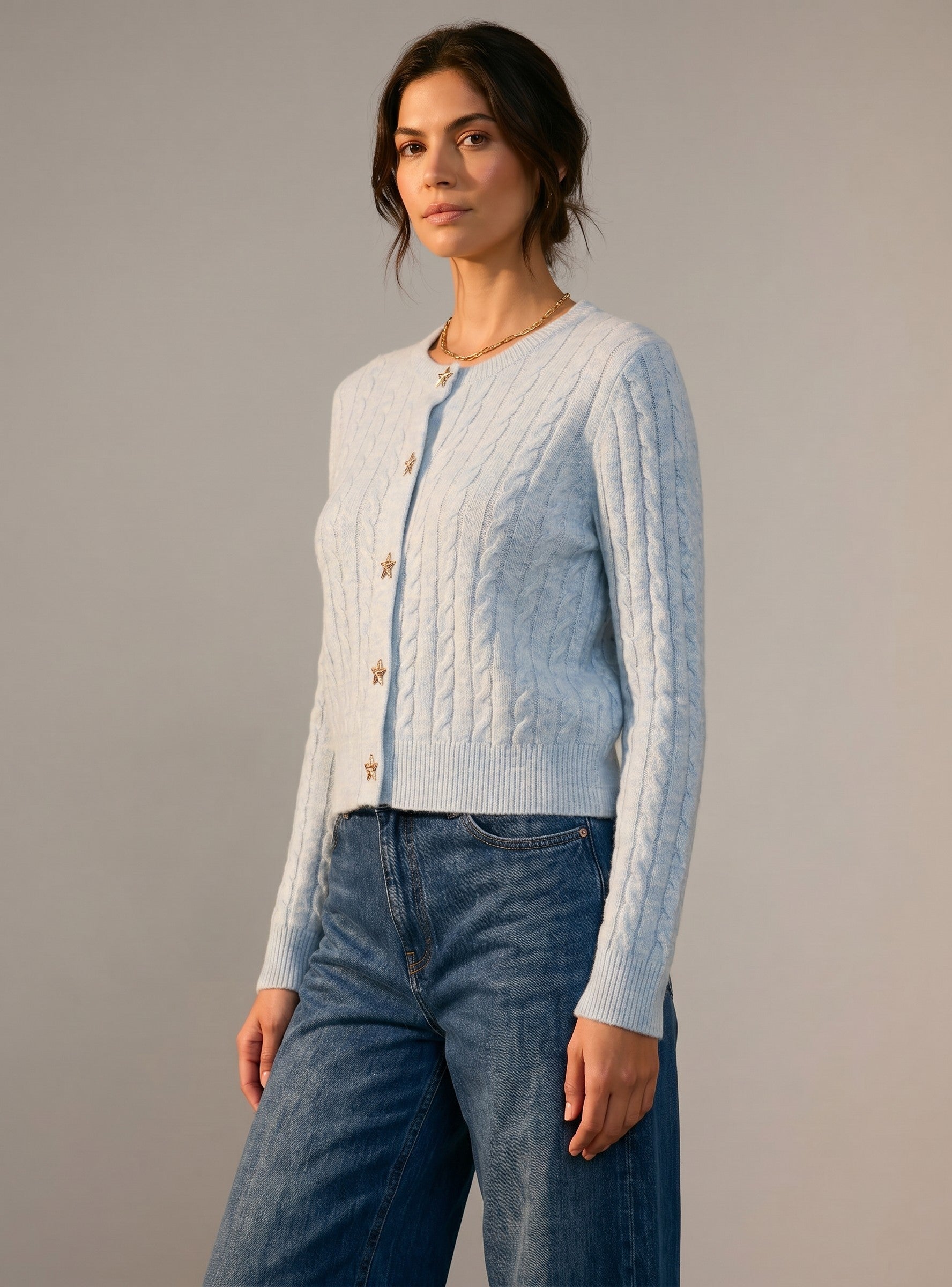 STAR BUTTON CARDIGAN