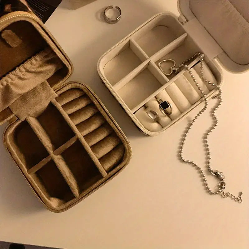 ANIMAL PRINT JEWELRY BOX