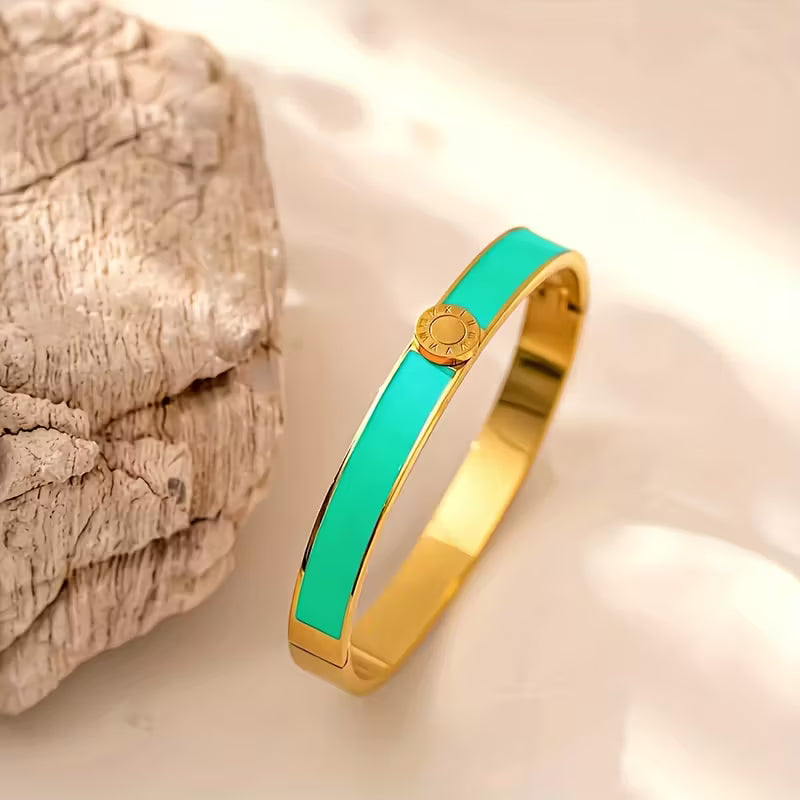 THIN ROMAN NUMERAL BANGLE